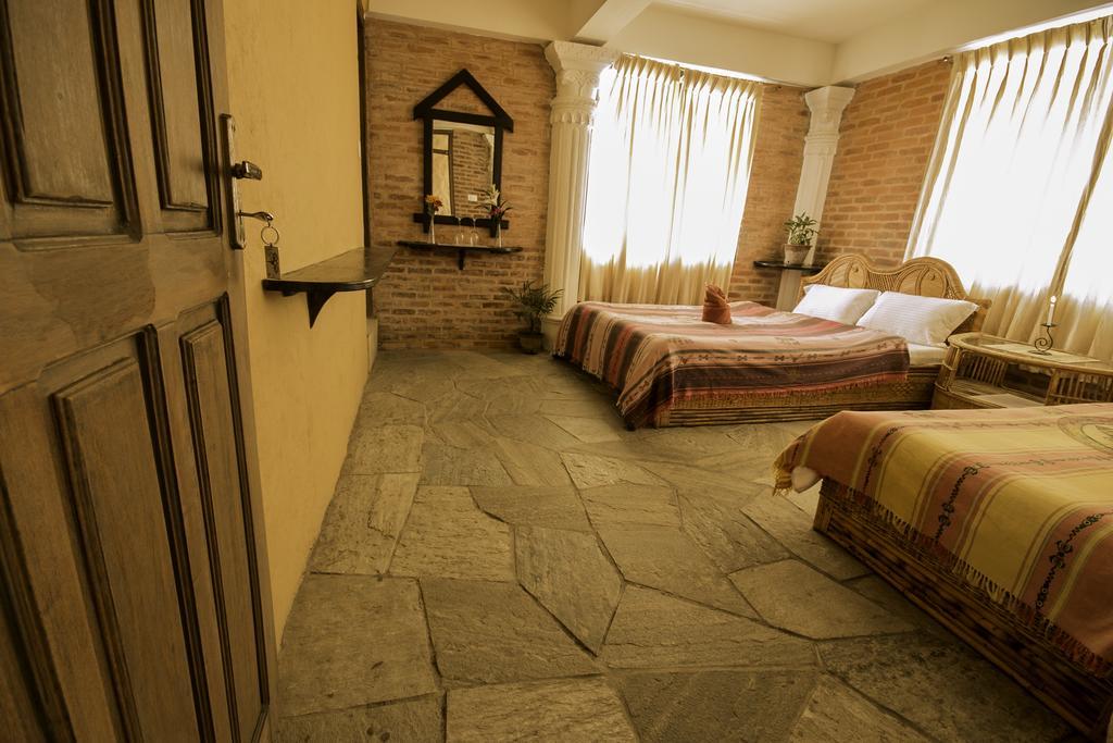 Peace Eye Guest House Pokhara Zimmer foto