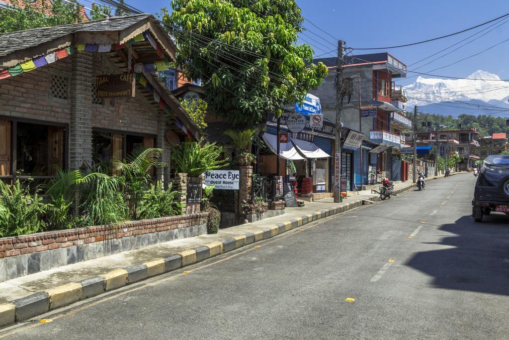 Peace Eye Guest House Pokhara Exterior foto