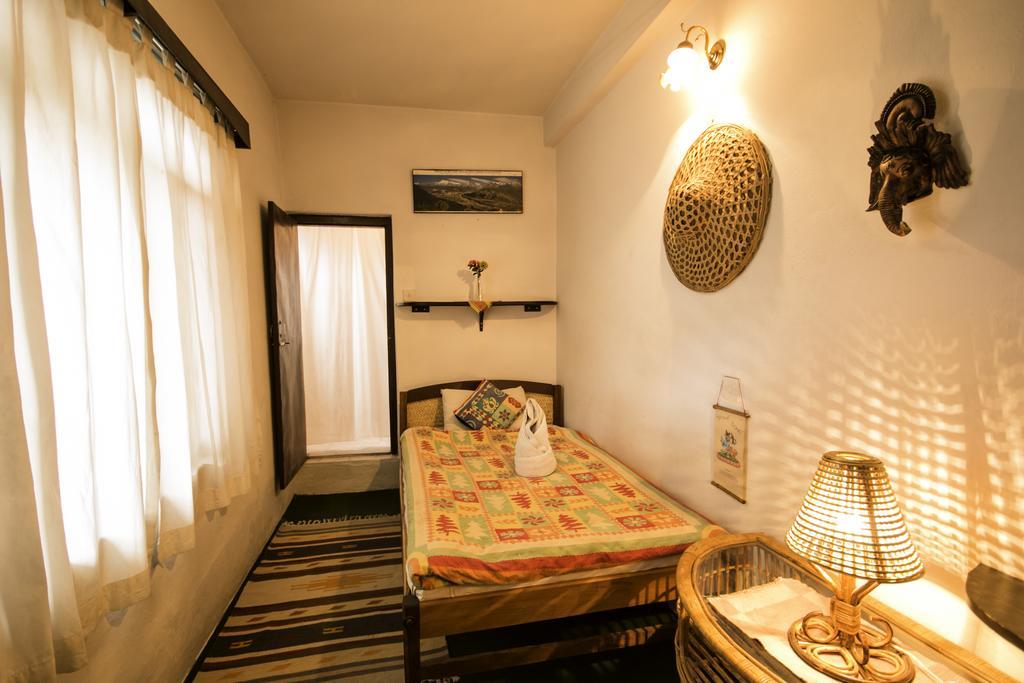 Peace Eye Guest House Pokhara Zimmer foto